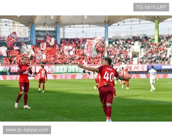 河南队前插速度快得惊人,险些完成终结 河南队前插速度快得惊人,险些完成终结