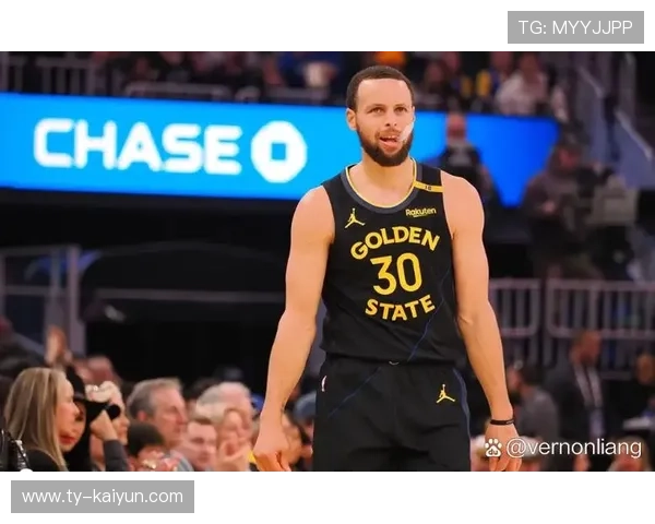 勇士主场复仇魔术，库里爆发助球队反弹