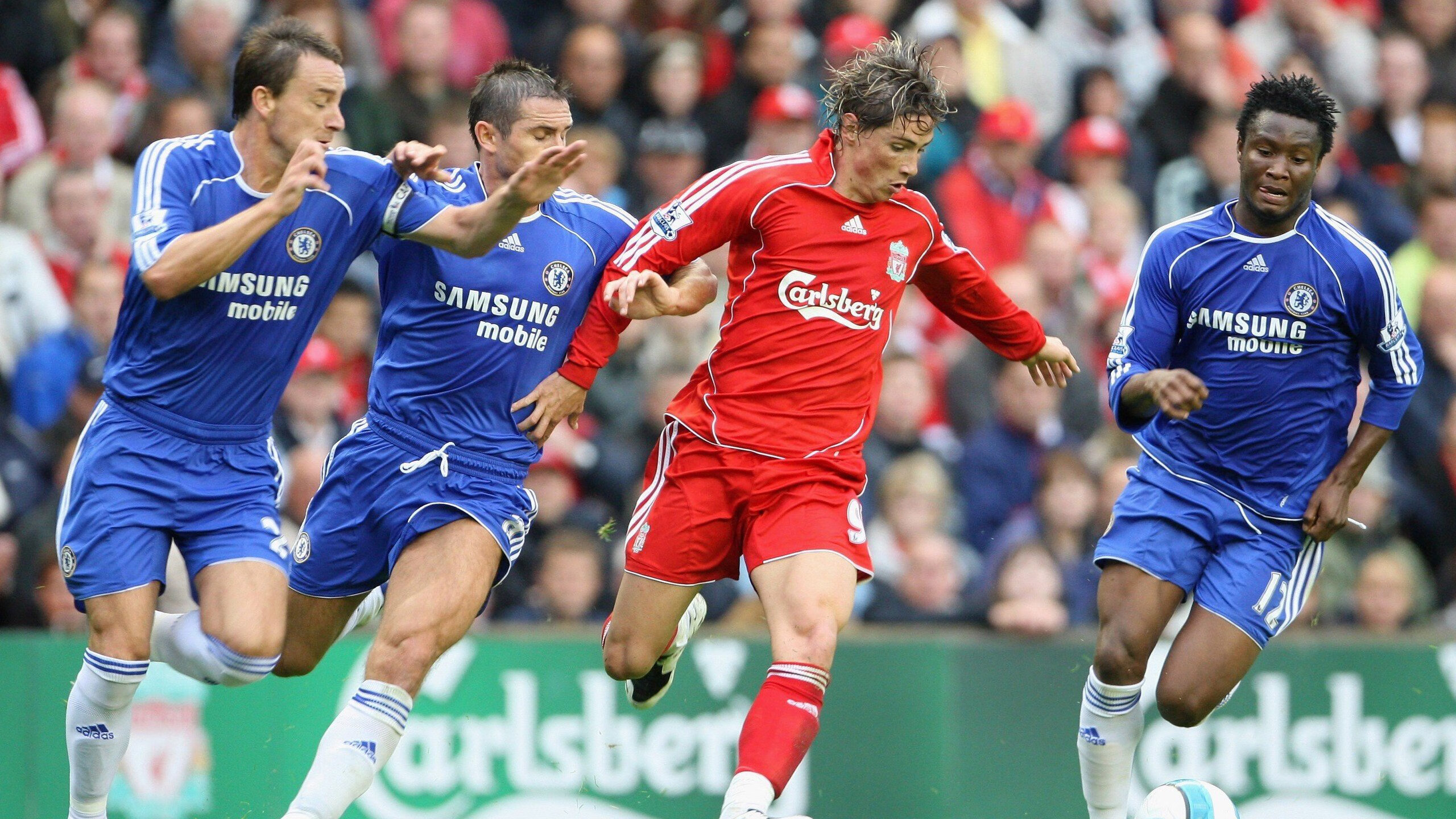 中超“川鲁大战”成都蓉城主场逆转山东泰山，门将神扑成焦点